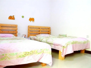 Dunhuang Dream Camel Youth Inn