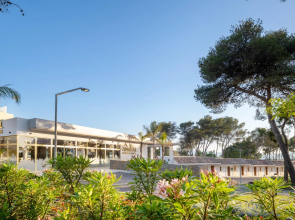 Hotel Admiral Casino & Lodge