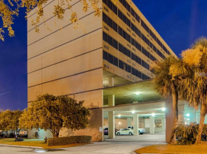 Comfort Inn & Suites At Copeland Tower