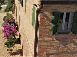 Whole Cottage In The Old Winery