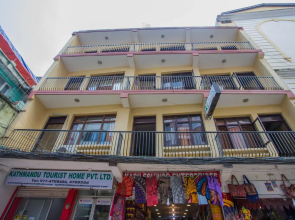 OYO 166 Kathmandu Tourist Home