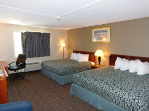 Days Inn by Wyndham West Branch Iowa City Area