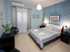 930m to Beach-2 Bedroom+Veranda-Perfect Located