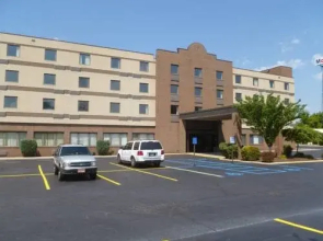 Super 8 Bridgeport