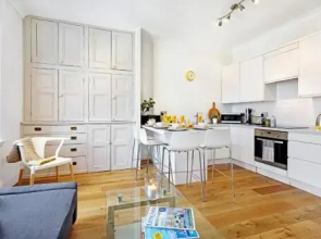 Bank Chambers Apartments