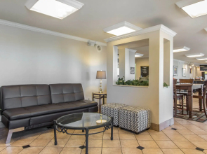 Baymont Inn and Suites Joplin