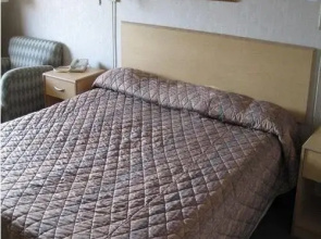 Red Carpet Inn