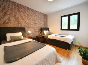 Apartments at Ljubovic Hill Park