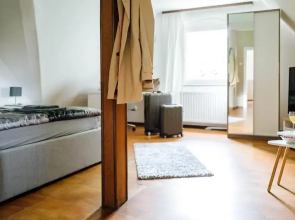 Doppelzimmer 150 m zur TA (Nr. 6)