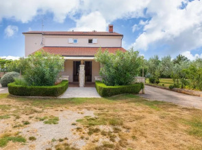 Nice Apartment in Vodnjan With 1 Bedrooms, Wifi and Outdoor Swimming Pool