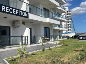 Iona Pool Apartments