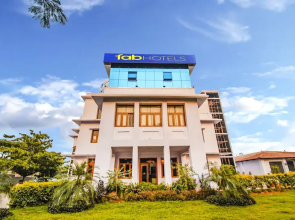 Kumar's White House Hotel