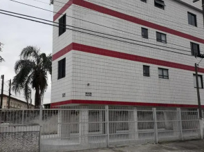 Apartamento com Internet e garagem FREE ! PRAIA GRANDE