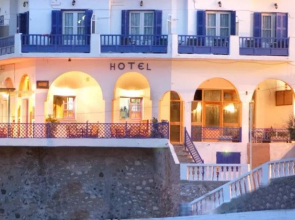 Paradissos Hotel