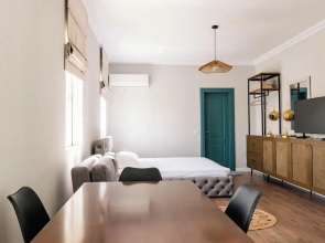 Kristianna Apartments