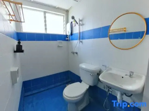 2-5pax Sunshine Beachfront, Wifi, 50"TV, FREE PARKING & POOL