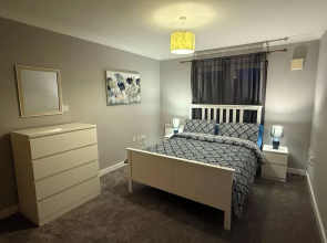 Quaint Bracknell Apartment With Two Bedrooms