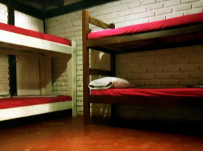Pousada Navio Hostel e Camping Pop