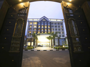 The Grand Mountain Hotel