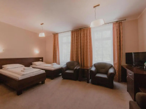 Hotel Cesarski