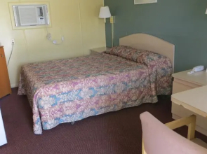 Travelers Inn