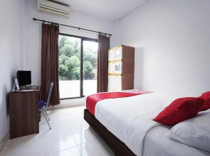 Putri Kesia Rooms
