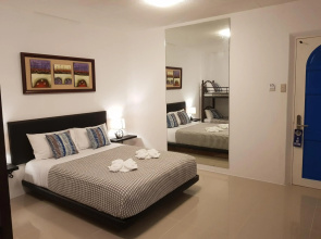 D' Gecko Hotel
