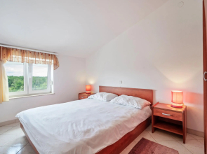 Classy Apartment in Banjole near Beach & Pula City