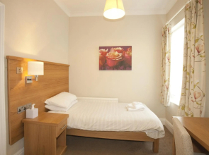 Wheatlands Lodge Hotel