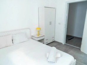 3BR Skyline Retreat on the 24th Floor