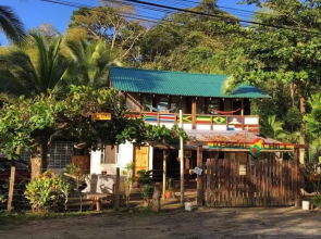 Club Dub Hostel