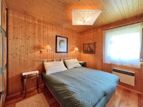 Cozy Apartment With Beautiful Mountain View