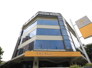 Corporate Executive Orient Suites