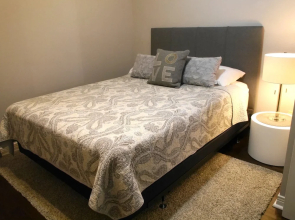 Trendy 1BR Unit on Queen St. W.