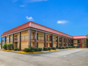 Econo Lodge Columbus near Airport