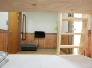Pine Garden Guesthouse