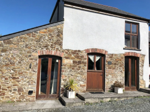 Cornwall Cottages - Helscott Barns