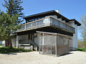5 Bed Blue Mountain Loft