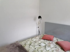 Charming Holiday House in Bairros Portugal With Mountain Views