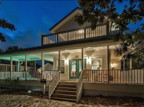 SUMMER SHANDY 4 Bedroom Holiday Home by Five Star Properties