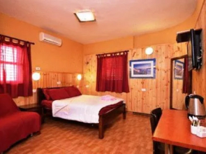 Merkaz Yami Caesarea