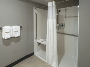 Studio 6 – Fort Frances, On