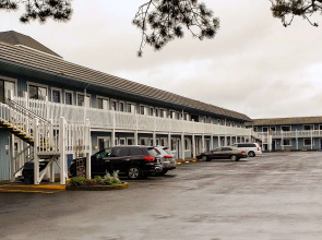 Seabird Lodge