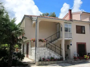 Apartments and Rooms Suzana