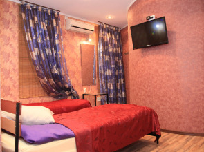 Yellow Unlimited Hotel 4