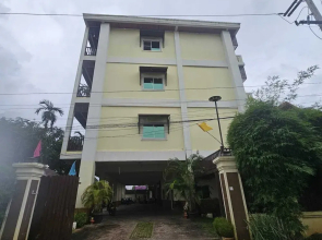 Ali Xayathit Apartment & Hotel