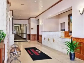 Fredericksburg Hill Country Hotel