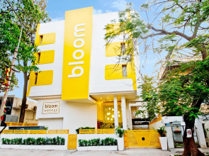 Bloom Hotel - Indiranagar