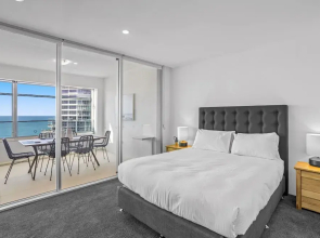 Oceanview 2-bed With Pool, Sauna, Gym & Parking