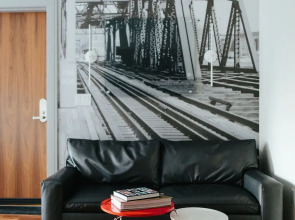 Отель The Revolution